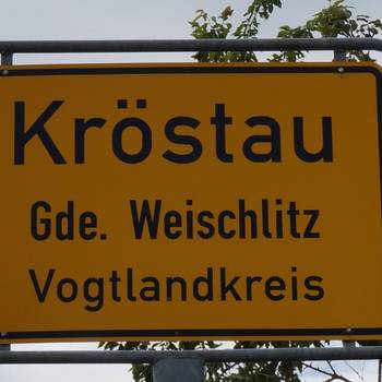Ortseingangsschild Kröstau © Katrin Klaubert-Heß
